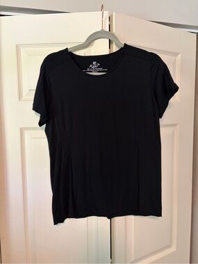 Kuhl- Cashmerino tee